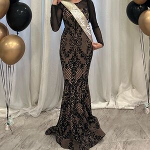 Elegant Black and Gold Birthday dress